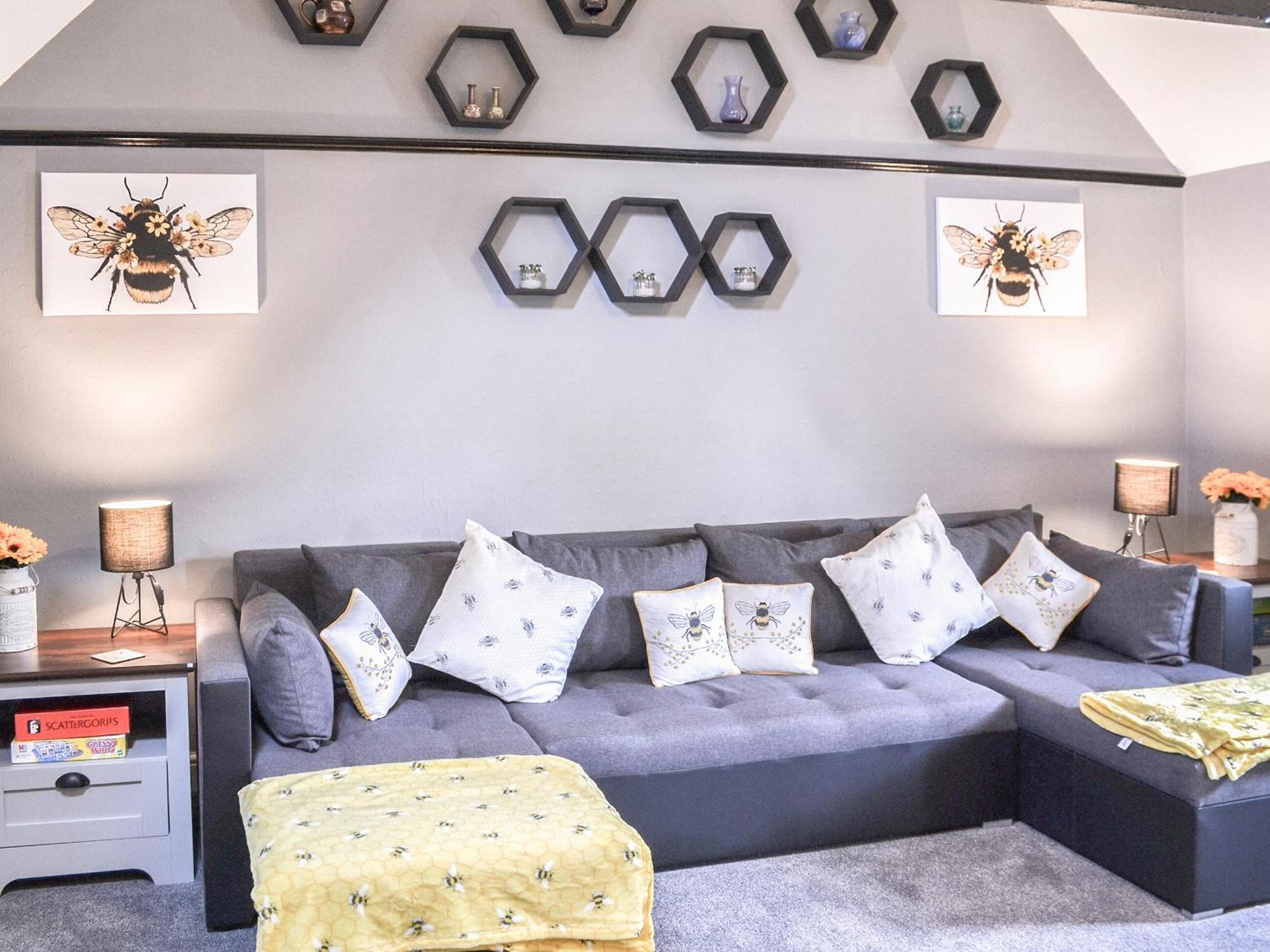 The Beehive Villa Miningsby Bagian luar foto